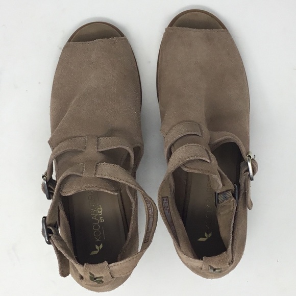 Koolaburra by UGG Sophy Suede Peep-Toe Booties. - Picture 11 of 16